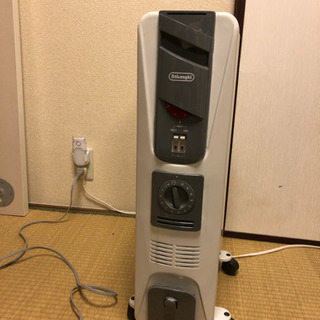 デロンギのオイルヒーターを差し上げます。