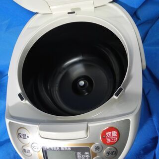 TIGER 炊きたて IH炊飯ジャー 5.5合炊き JKB-B100-WU  の画像