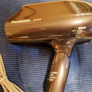中古完動品 パナソニック ドライヤー EH-NA20
