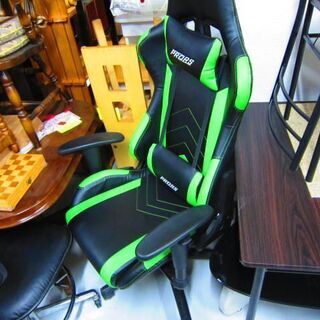 ＜お家時間の頼もしいイス。＞ゲーミングチェア―　リサイクルショップのダイトーです。お持ち帰り価格　の画像