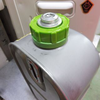 B721　アラジン　石油ファンヒーター　 型番AKF-P327N  暖房出力３．２２KW  タンク４．０Lの画像