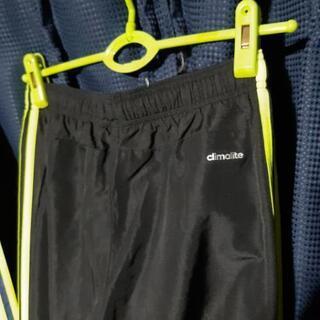 27日18時まで値下げ超美品adidasアディダスウインドブレーカー上下の画像