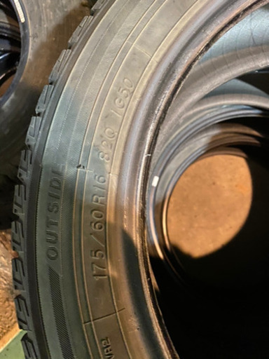 激安　スタッドレス　タイヤ　175/60R16