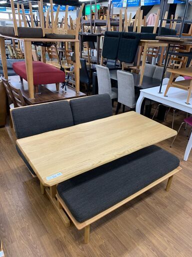 ニトリ　ベンチダイニングセット　OAKEST　ナチュラル×グレー　※クッション毛羽立ち有、背もたれクッション固定棒欠品　売場展開中！！！