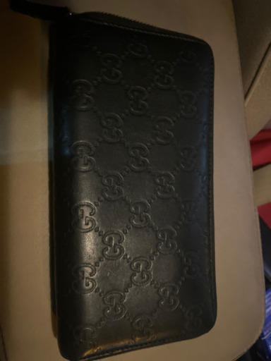 GUCCI財布になります、本日24時間限定で10000円にします