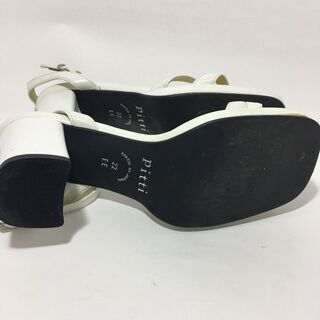 pitti サンダル　22cm EEの画像
