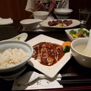 飲みでも飯でもなんでもかんでも