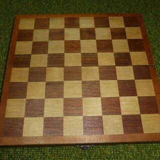 チェス (ボードゲーム) 【手渡し】岡山県 JR倉敷駅周辺