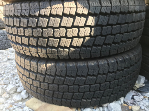 トラック用スタッドレスタイヤ★ 205/65R15 107/105 L LT ★