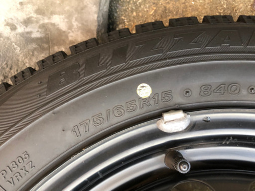 【再値下げしました】175/65r15 タイヤホイール4本セット 19年製ブリザックvrx
