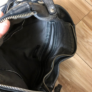 イネド　ショルダーバッグ　シルバーの画像