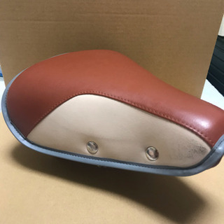 自転車 サドル  二色