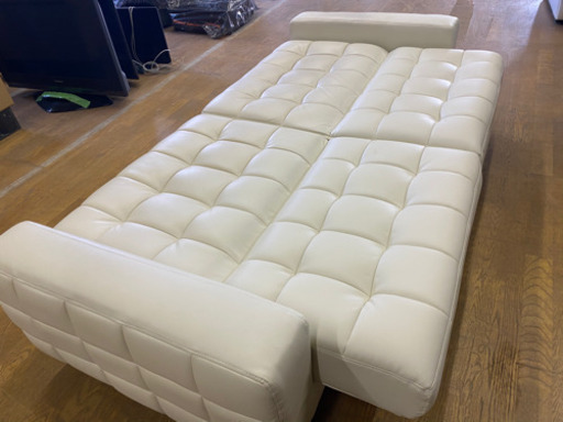 1101-3  お買得！白レザー　ソファ　リクライニング　足　取外し可能