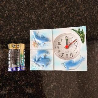 アラーム付き卓上置き時計の画像