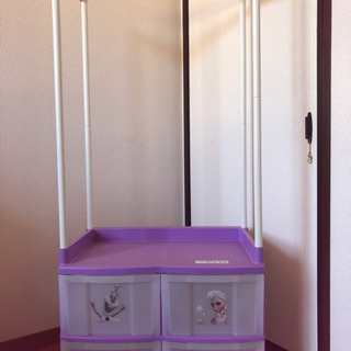 【取引決定】ハンガーラック付き収納ケース　アナ雪の画像