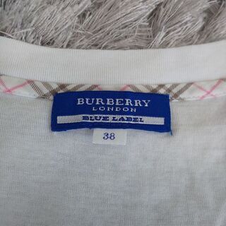 BURBERRY Tシャツの画像