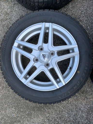 スタッドレスタイヤ　155/65R14 2018年製