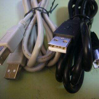 ☆最終値下げ！処分！なんと1本100円！ＵＳＢ（Ａ－Ｂ）ケーブル　新品未使用品！（現状渡し）☆の画像