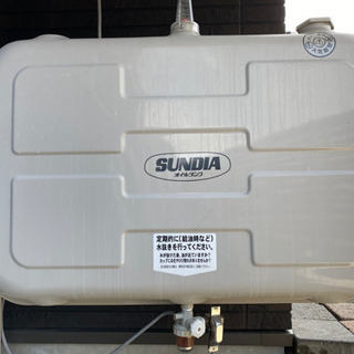  大町市からです！　サンダイヤ オイルタンク【KH2-098】標準タイプ　壁ピタハーフ　容積110L(旧品番KH2-098) の画像