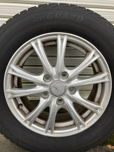 優しそうなママさんと取引完了‼︎値下げ25000→20000→15000 zigen Leagalesαアルミホイール付き　スタッドレス4本セット