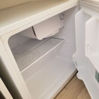 ミニ冷蔵庫さしあげます