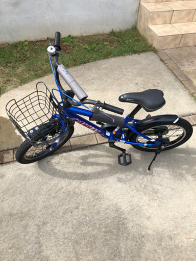 子供用自転車16インチ　★補助輪、防護カバー、ヘルメット、カギ付き