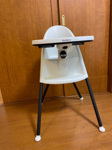 ベビービョルン　ハイチェアー白