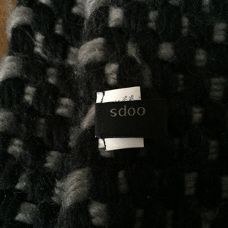 マフラー。sdoo  長さ195センチ。男女兼用。ピラピラ入れると250センチ美品。クリーニング済み。の画像