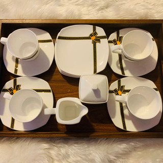 ボーンチャイナ◼️新品◼️カップ＆ソーサー◼️クリーマー◼️シュ...