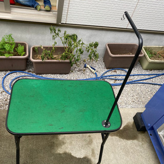 トリミングテーブル　最終値下げしました！　売れなかったらリサイク...