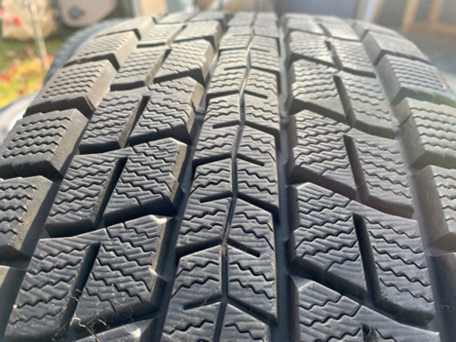 スタッドレスタイヤ　ホイール付き／225/65/R17