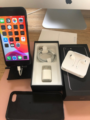 海外版iPhone 7 128GB ジェットブラック