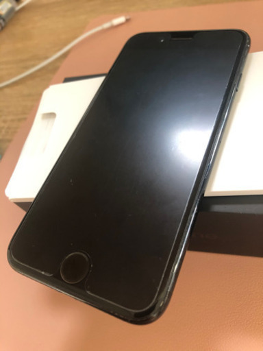 海外版iPhone 7 128GB ジェットブラック
