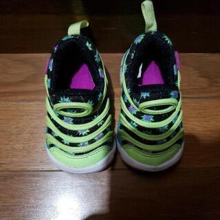 NIKEダイナモフリー