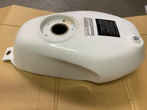 NSF100ガソリンタンク サビ有り NSR流用