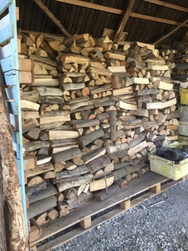 キャンプ薪ストーブ用薪あります！