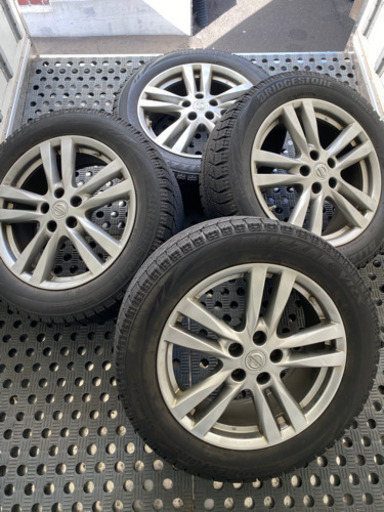 値下げ❗️VRX２２５／５５Ｒ１８スタッドレスホイールセット