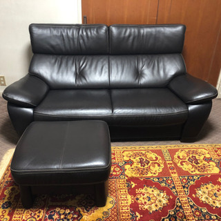 カリモク 2人がけソファー&オットマン 黒×オフホワイトステッチ