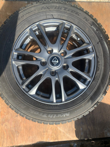 タイヤホイル　195/65R15  アルミホイル