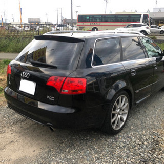 アウディ　A4アバント　2.0 TFSI クワトロ　Slineパッケージ4WDの画像