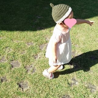 ハンドメイドどんぐり帽子　グリーン×オフホワイト