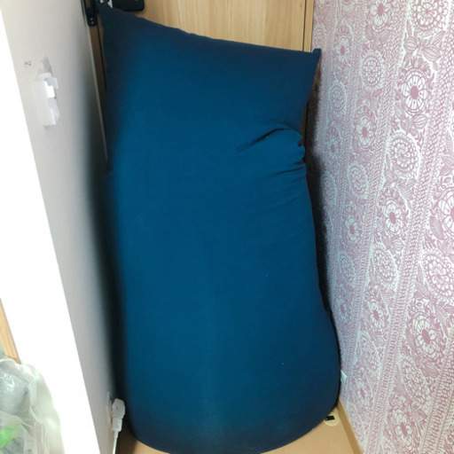 【使用1ヶ月程度】Yogibo Max ネイビーブルー