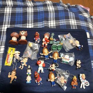ガンダムガチャ.おまけフィギュア.ストラップなどあげます。