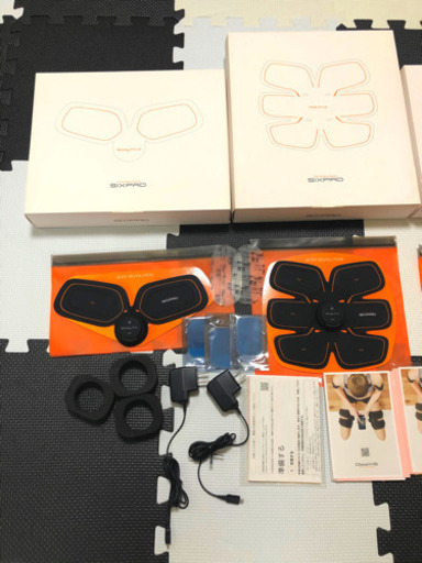 【超美品・激安】シックスパッド 充電式 ジェルシート付き 付属品フルセット