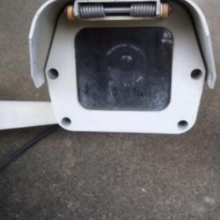 ダミーの防犯カメラ