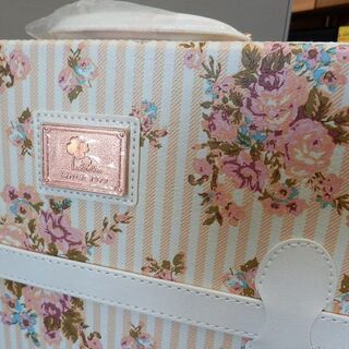 ▶スーツケース キャリーバッグ 小花柄 未使用品 uniwalker 可愛い キャリーケース 旅行バッグ ペイペイ対応 札幌市西区西野の画像