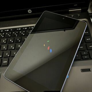 ほぼ新品　nexus7 付属品完備 タブレット 32GB