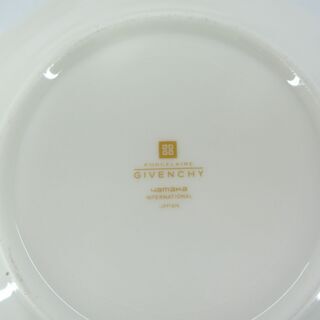 (商談中)GIVENCHY NIKKO ジバンシー ニッコー陶器 小皿 ティーカップ セットの画像