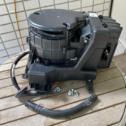 ハイエース　グランドキャビン　リアヒーター