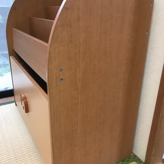 (引き取り決定)子供用　本棚　あげます。の画像